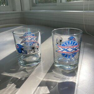 Two Super Bowl XX New England Patriots Chicago Bears Drinking Glasses
